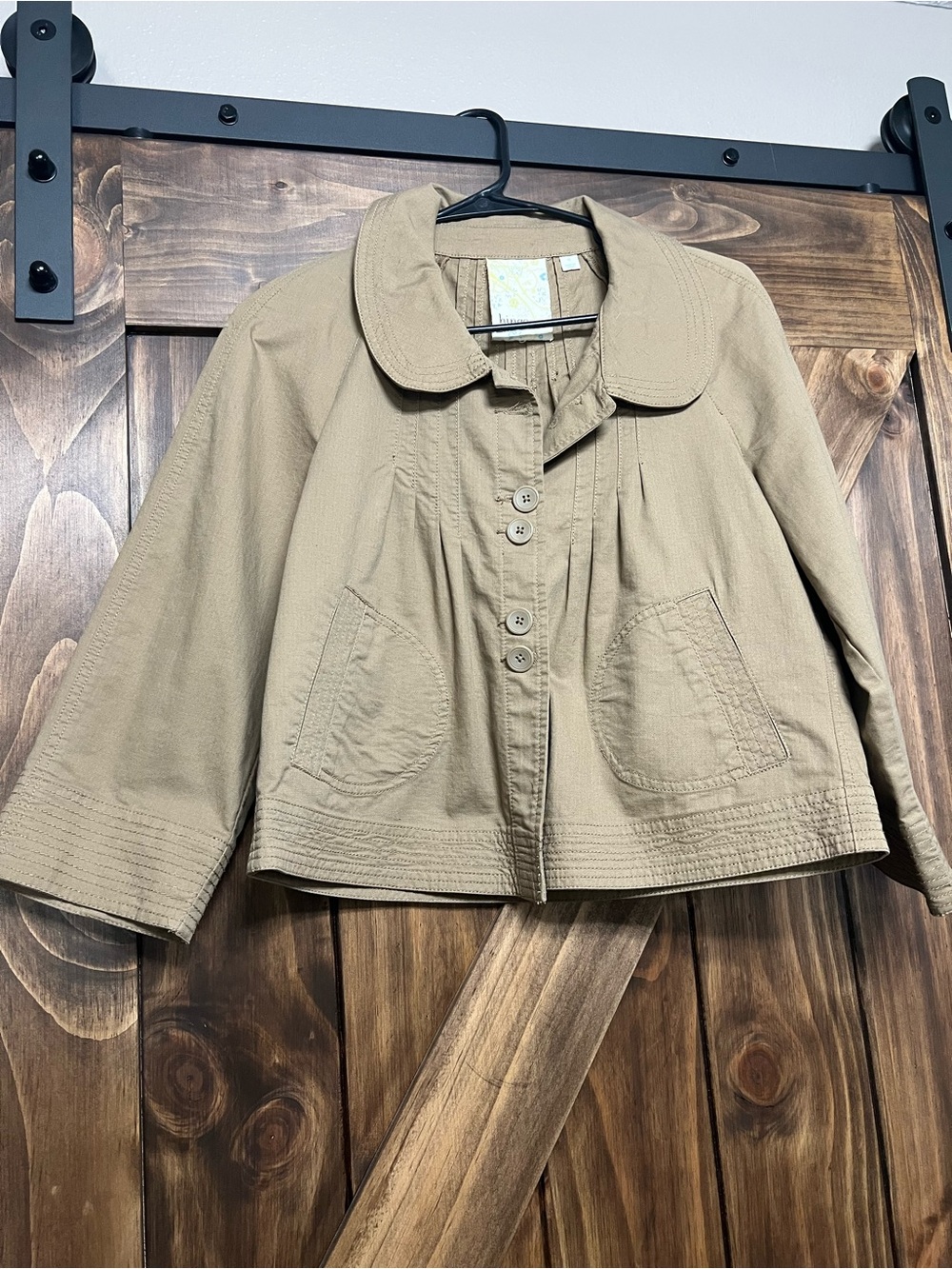 Hinge Nordstrom Khaki Beige Cropped Pleated Jacket 3/4 Sleeve Cotton Blend